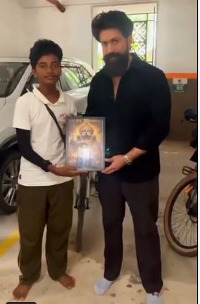From Odisha to Bengaluru on a Bicycle: Fan&rsquo;s 1,500-Km Ride Ends With Meeting &lsquo;Rocky Bhai&rsquo; Yash